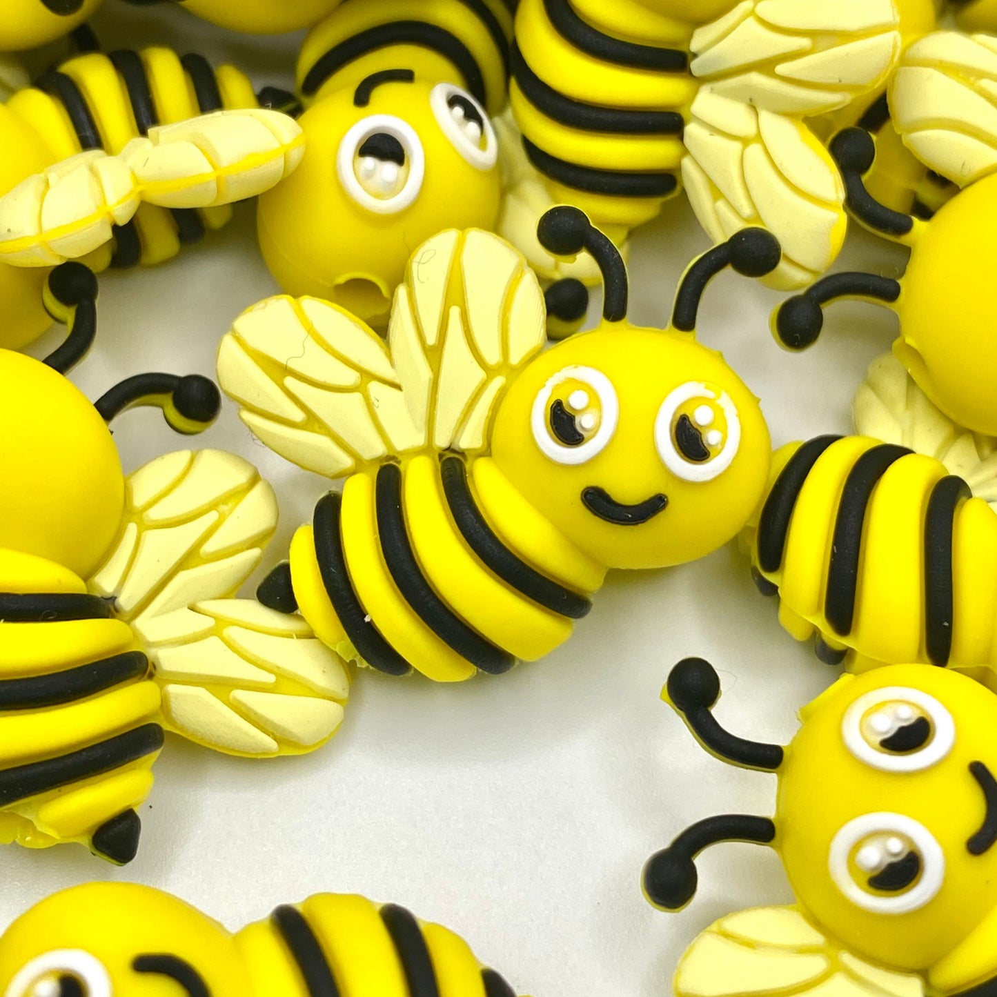 Queen Bee 2.0 3D Silicone Focal Beads