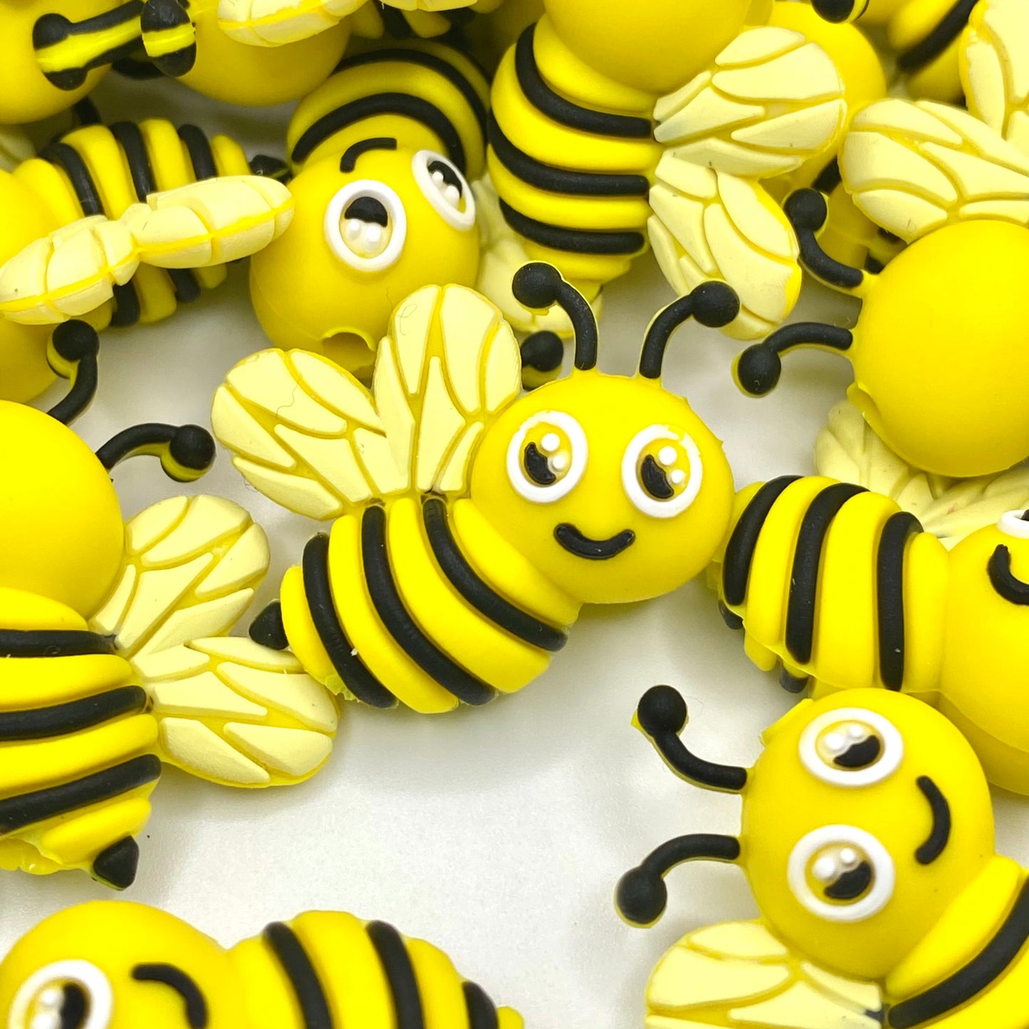 Queen Bee 2.0 3D Silicone Focal Beads