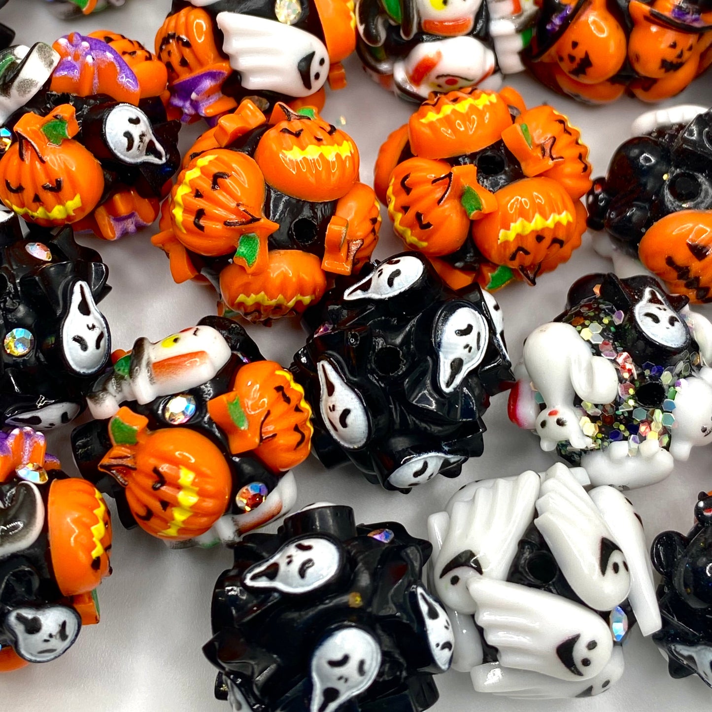 Happy Hunting 3.0 Fancy Halloween Theme Beads