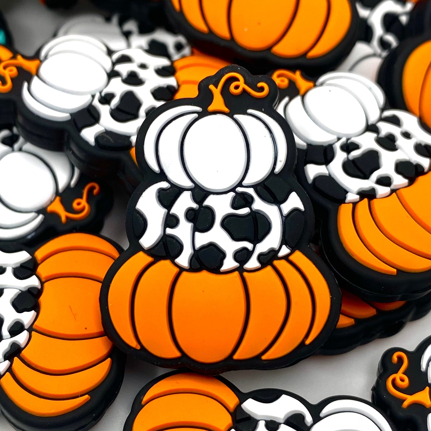 Hello Gourd-eous Silicone Focal Beads