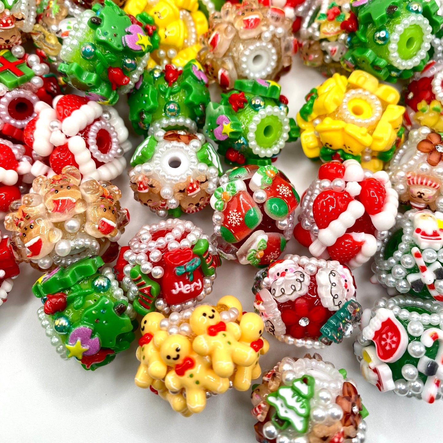 Christmas 3.0 Fancy Flower Beads- 5pcs