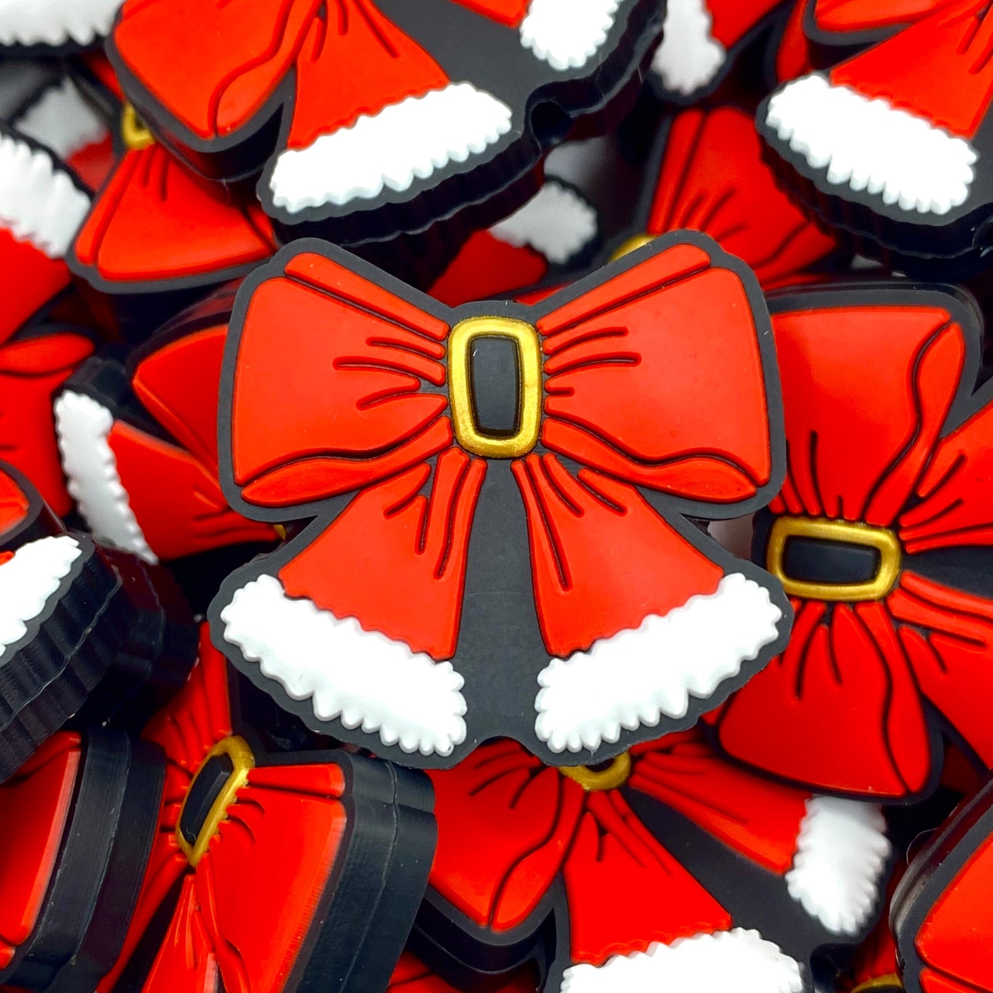 Santa's Favorite Bows Silicone Focal Beads