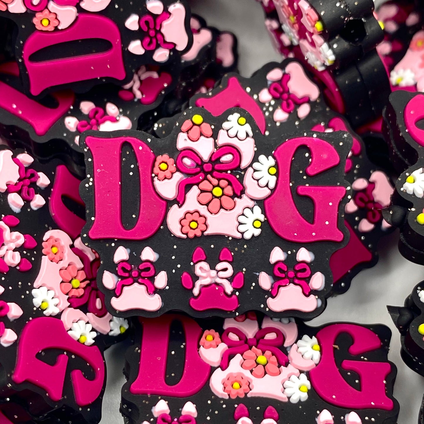 Pretty Paws, Pretty Bows Silicone Focal Beads