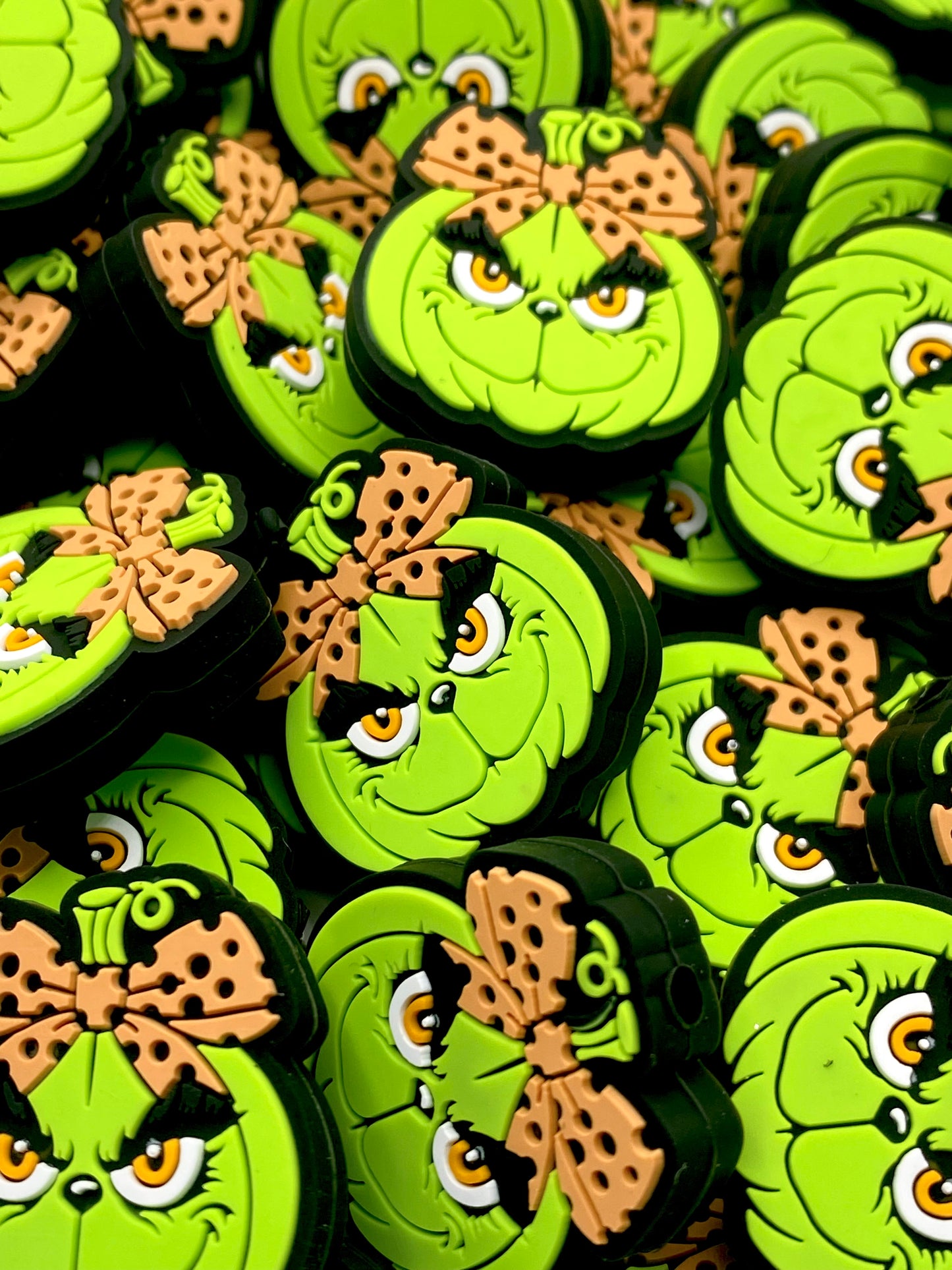 Warning I'm a Trouble Maker Grinch Silicone Focal Beads