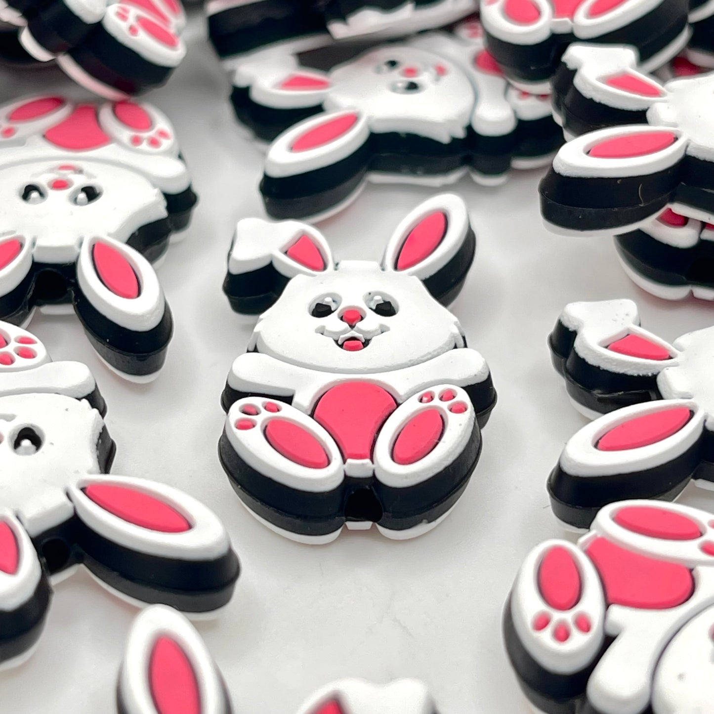 Hops The Bunny 2.0 Silicone Focal Beads