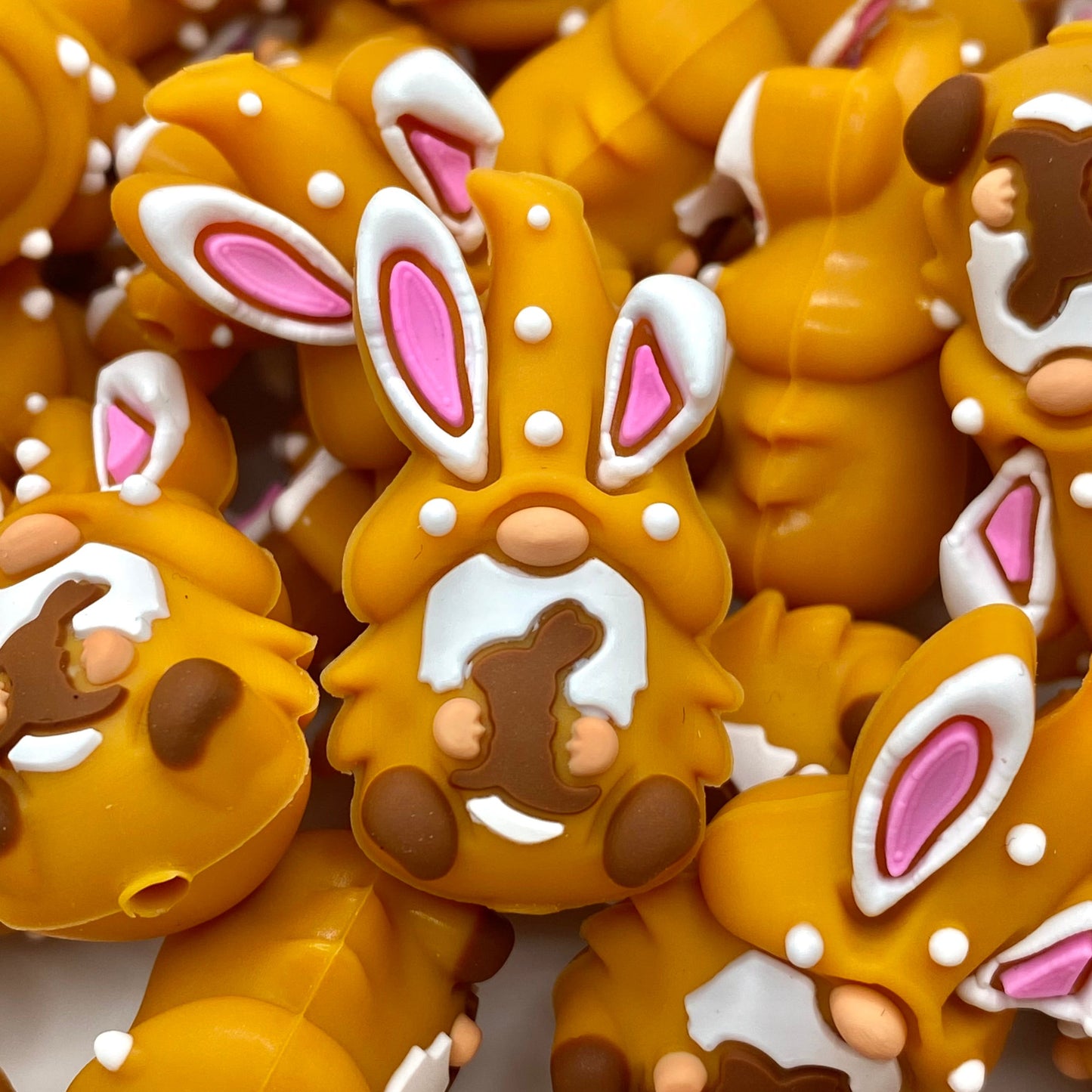 Keep Calm And Hop On Gnome 3D Silicone Focal Beads
