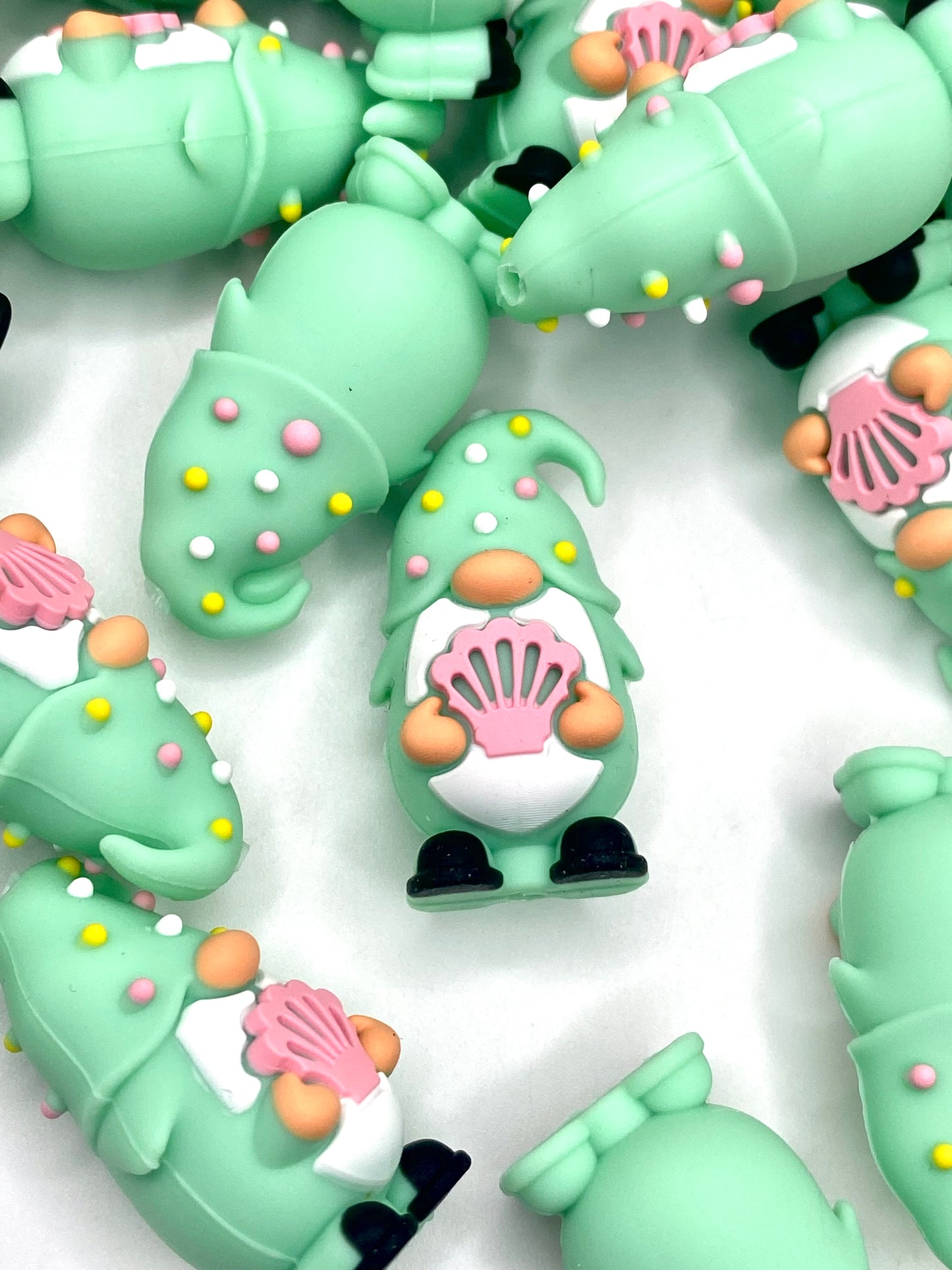 Shell Yeah Gnomies 3D Silicone Focal Beads