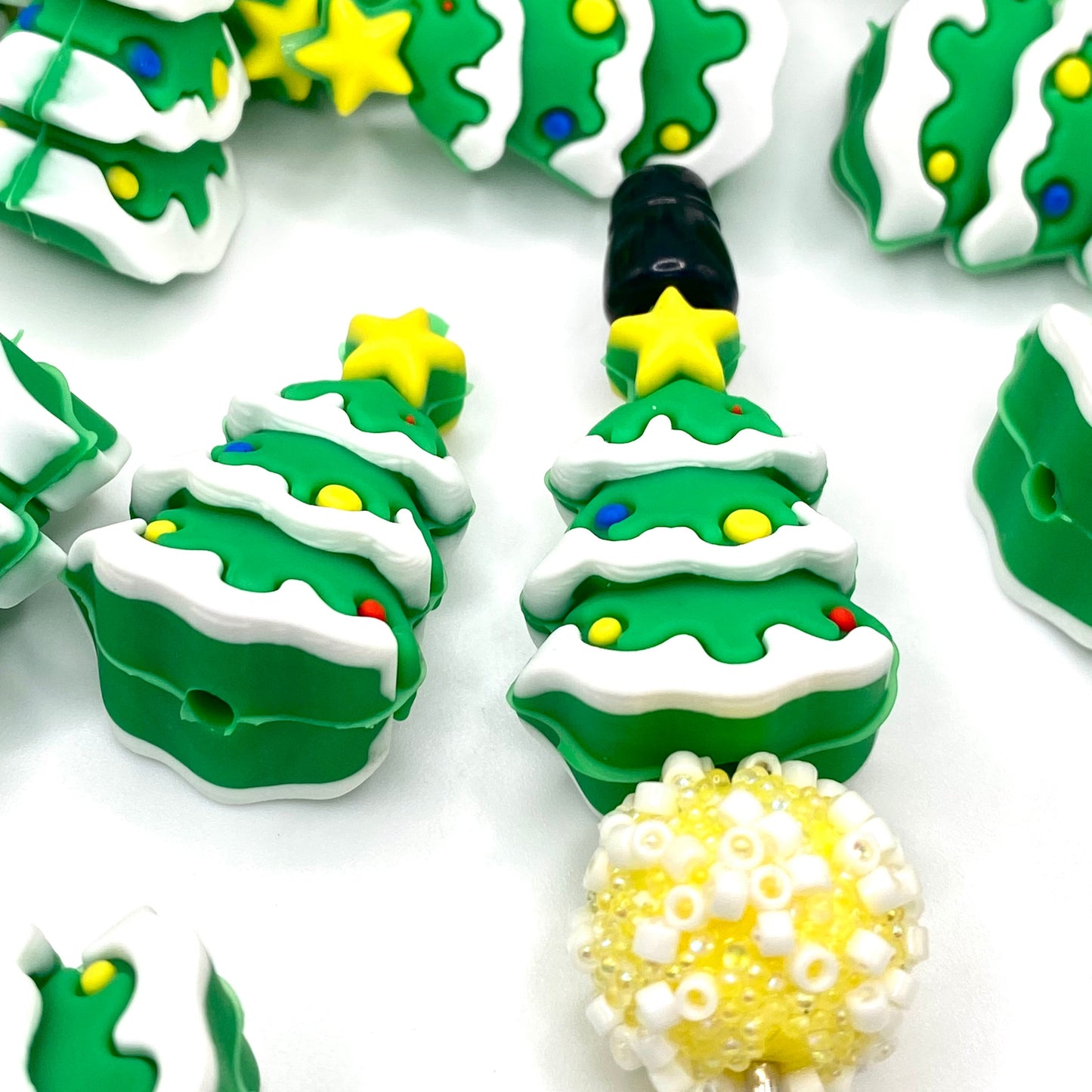 I Light Up Like A Christmas Tree 3D Silicone Focal Beads