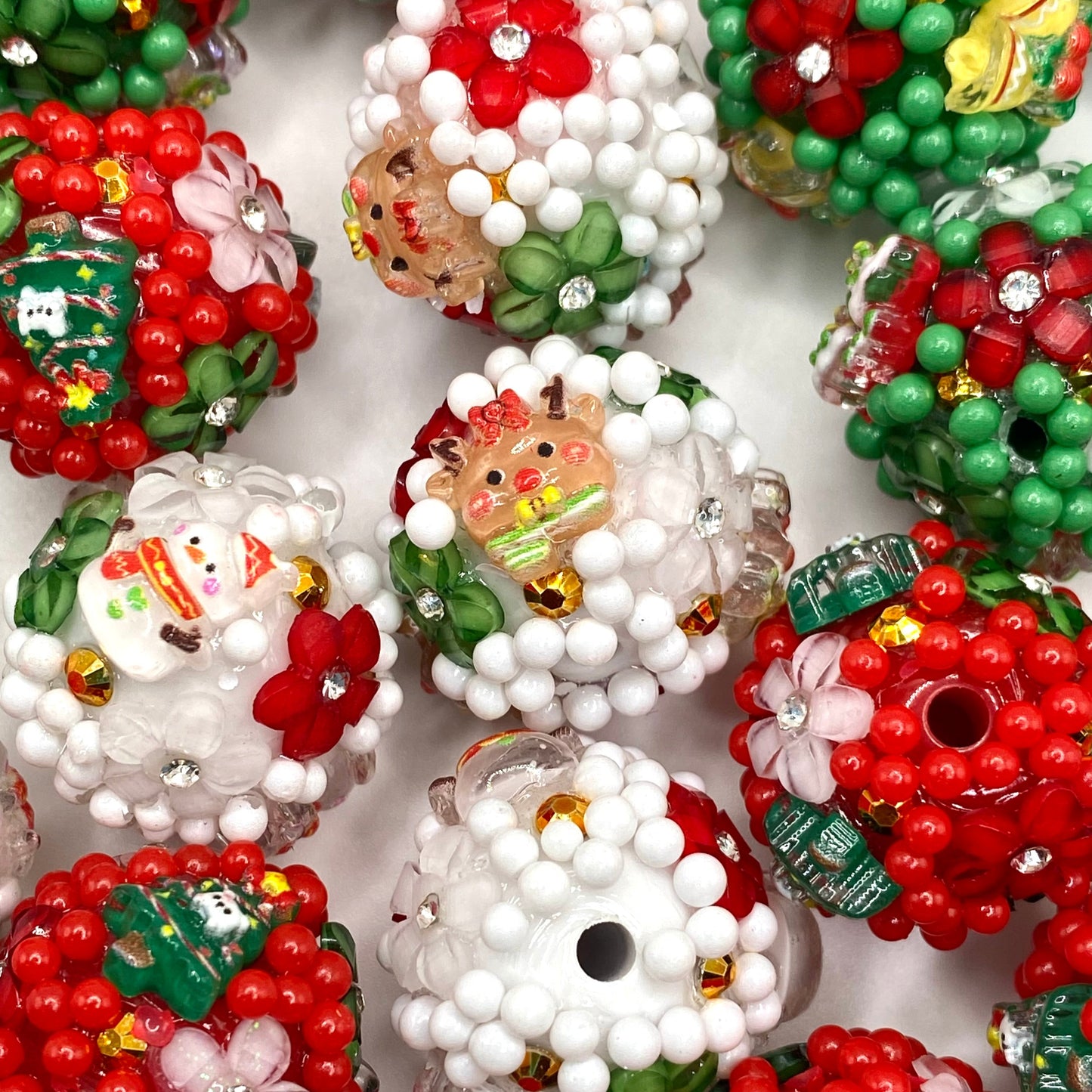 Christmas 2.0 Fancy Flower Beads- 5pcs