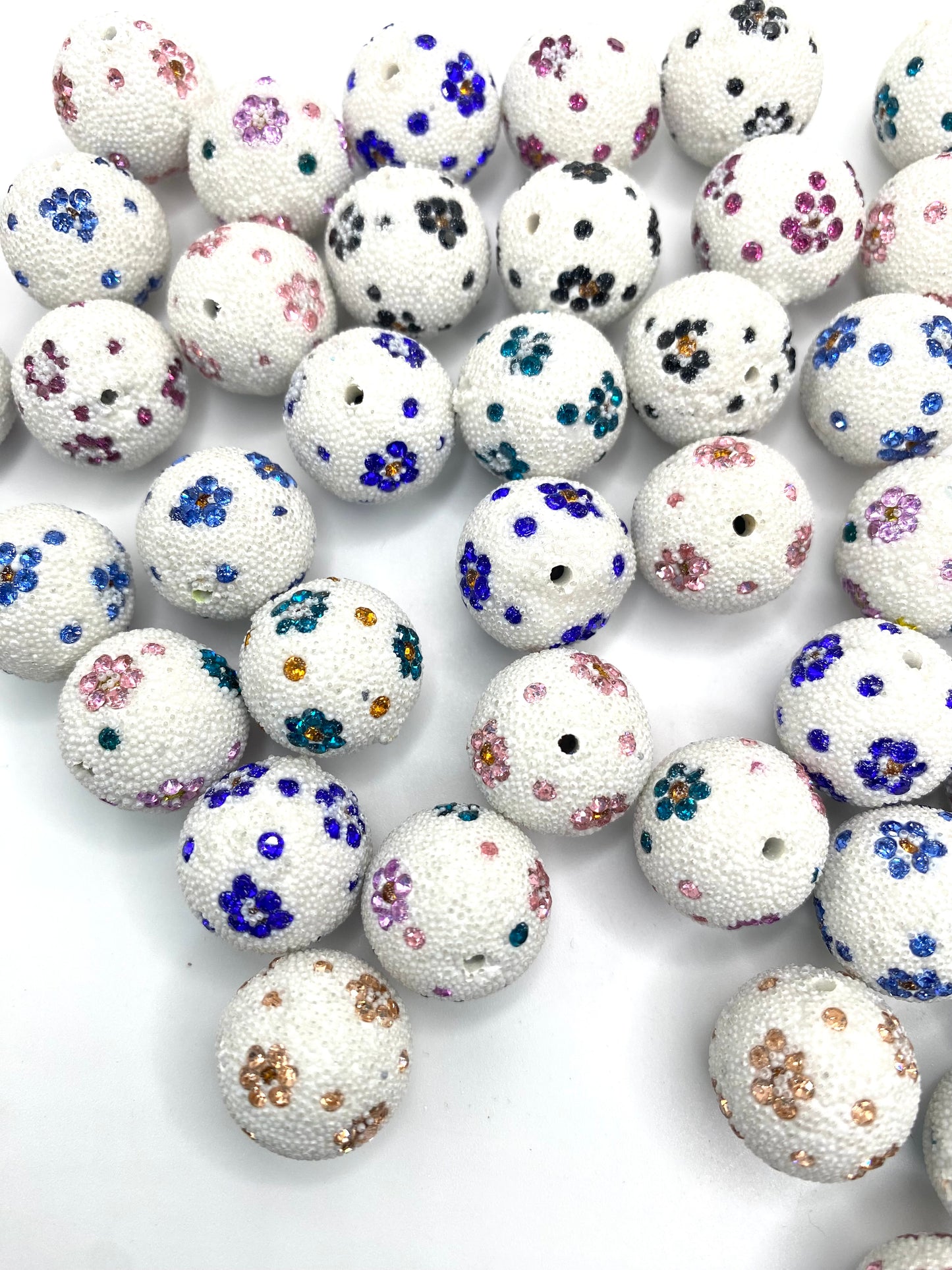 Delicate Snow Flower Fancy Acrylic Beads