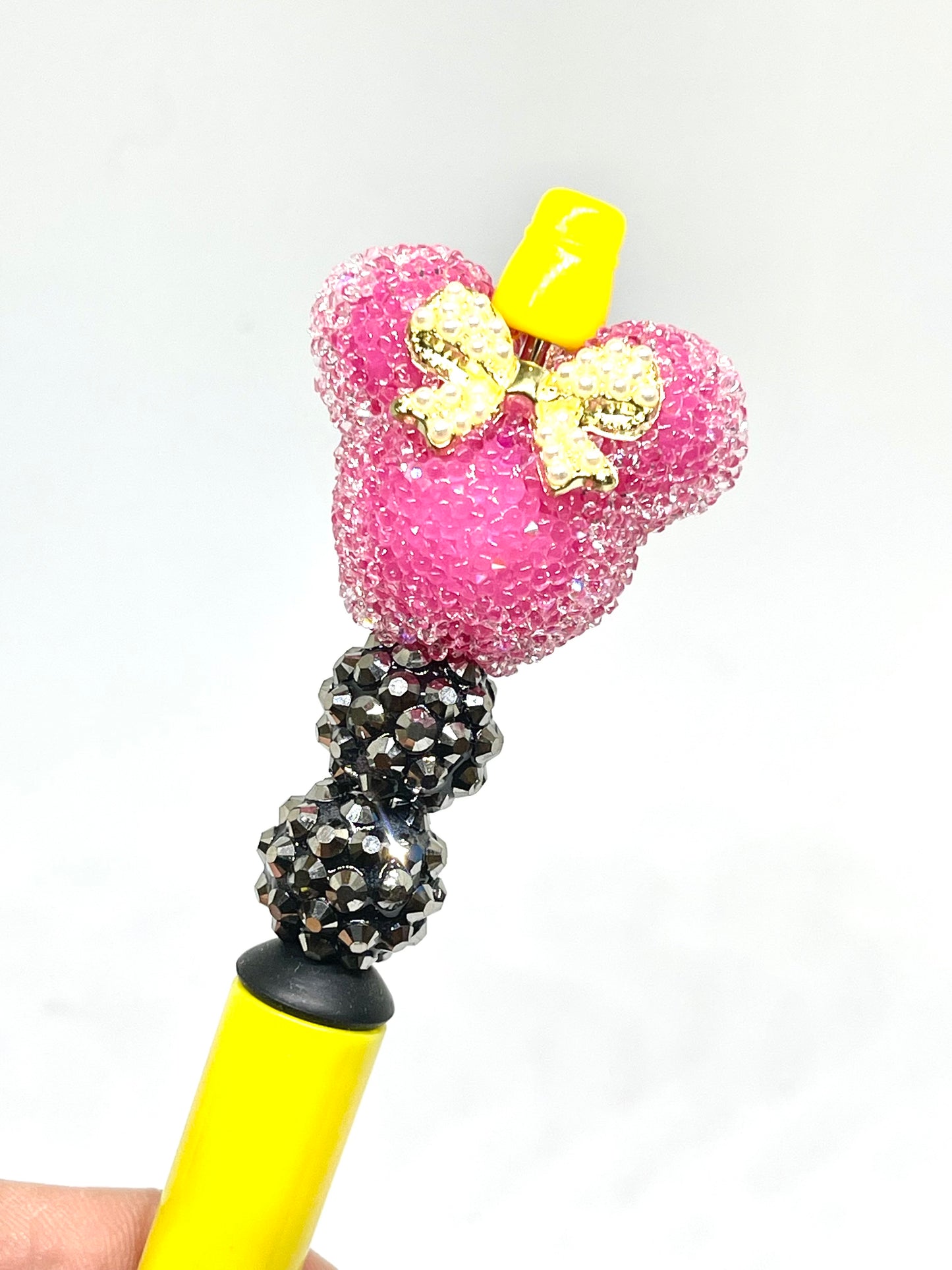 Acrylic Mouse with Bow | Luxury beads | Hand Placed Beads