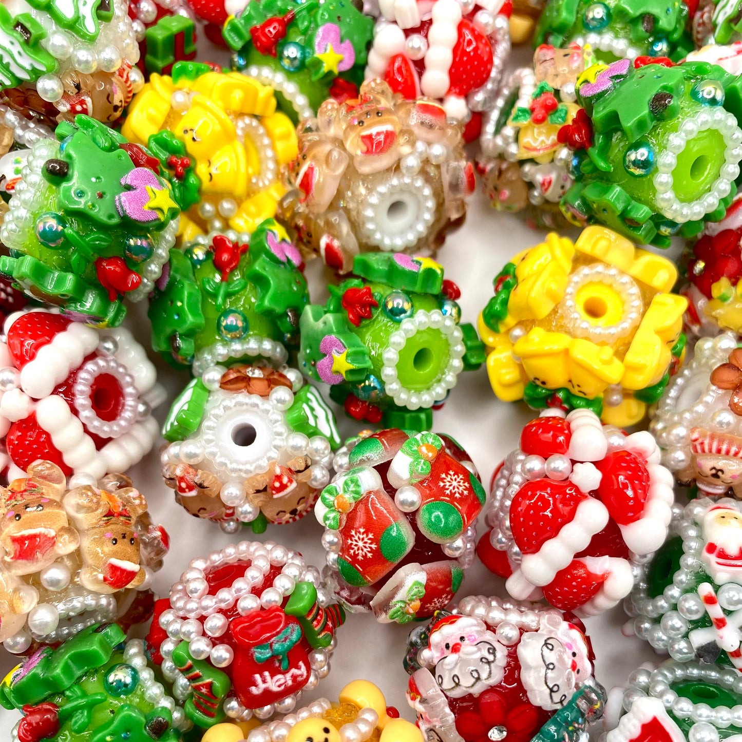 Christmas 3.0 Fancy Flower Beads- 5pcs