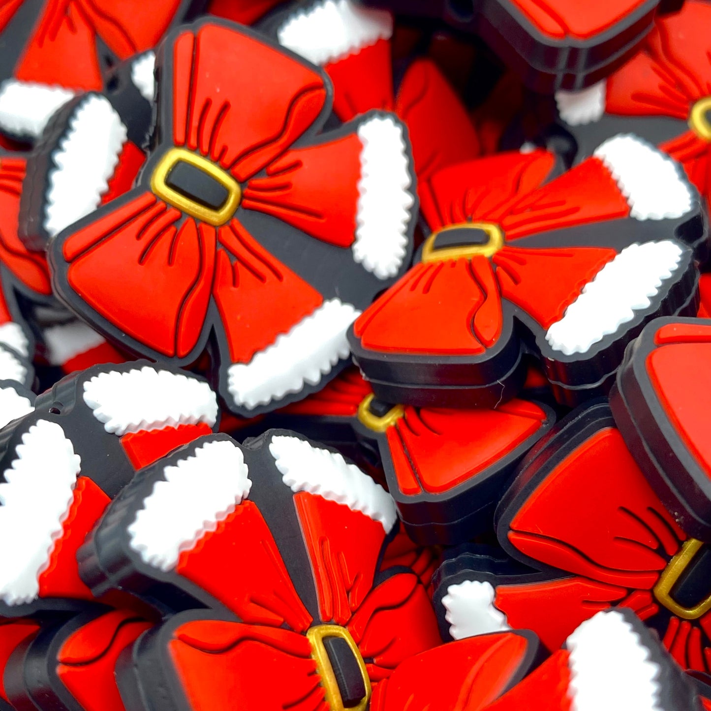 Santa's Favorite Bows Silicone Focal Beads