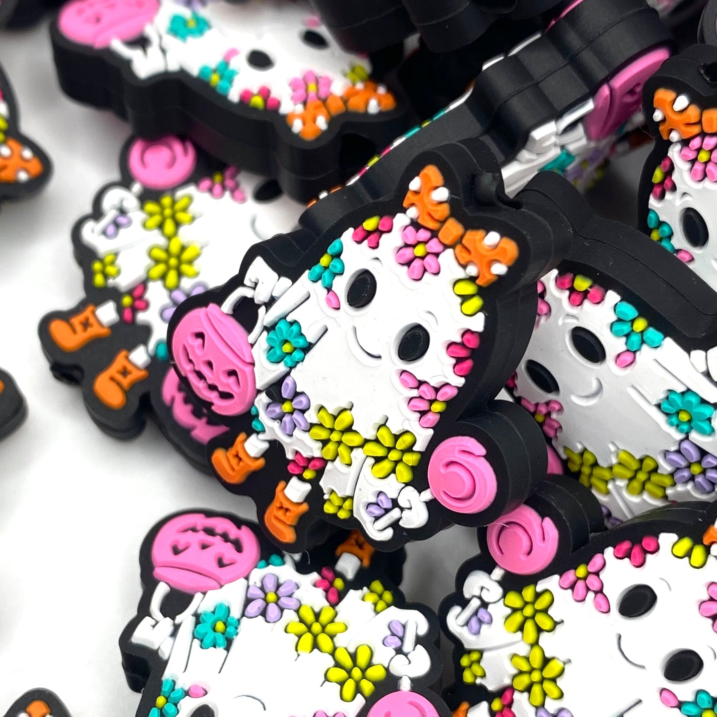 Dead But Blooming Silicone Focal Beads