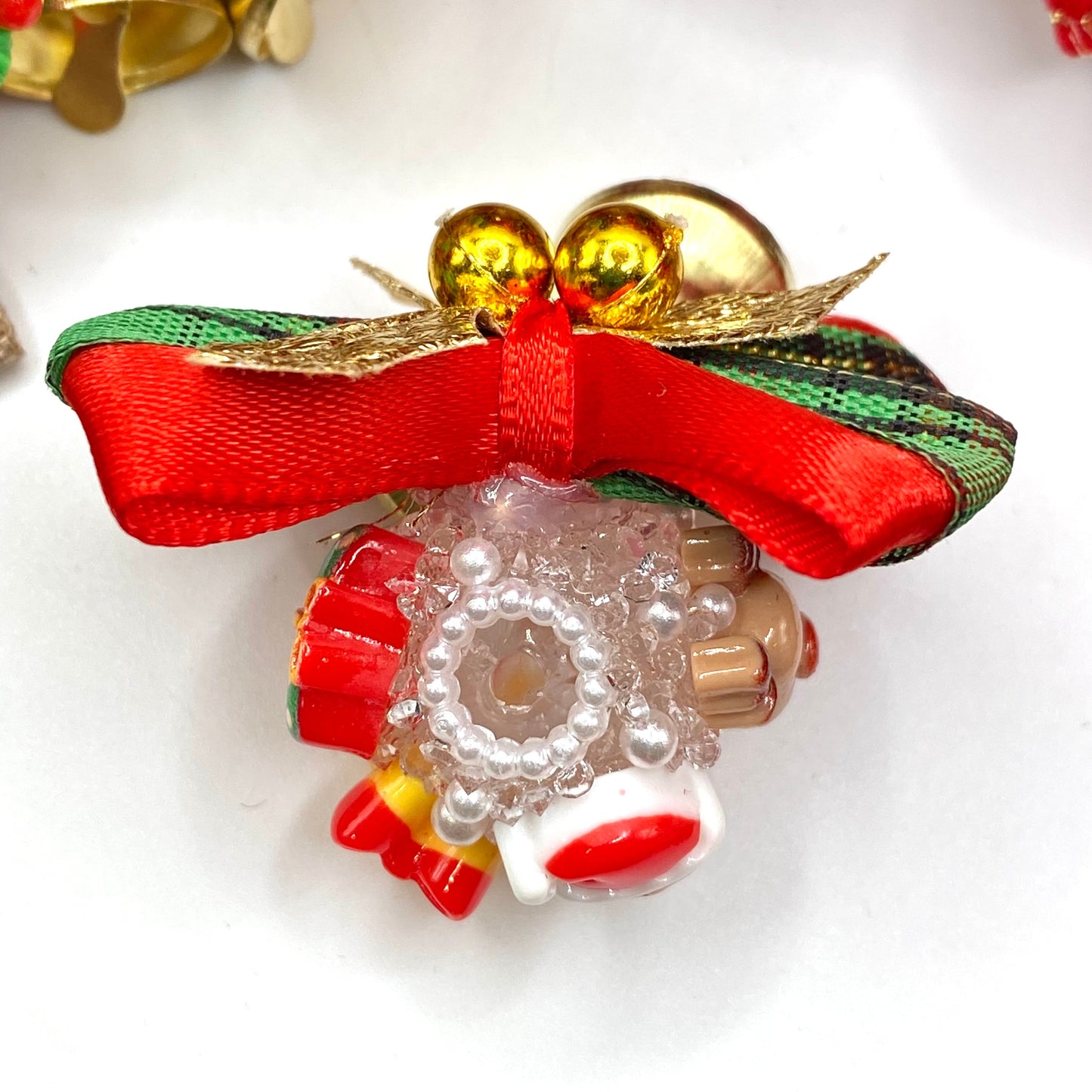 Festive, Tied, and Fabulous Fancy Bow Beads