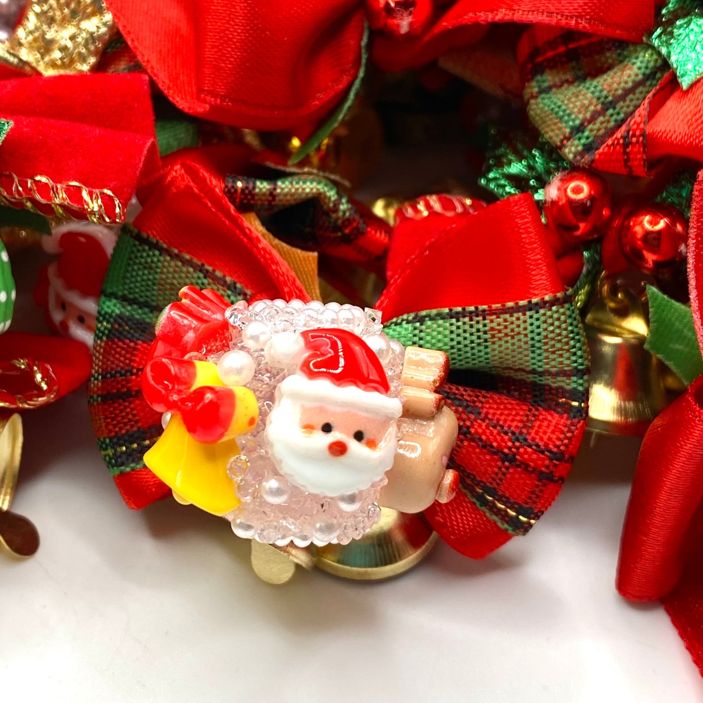 Festive, Tied, and Fabulous Fancy Bow Beads