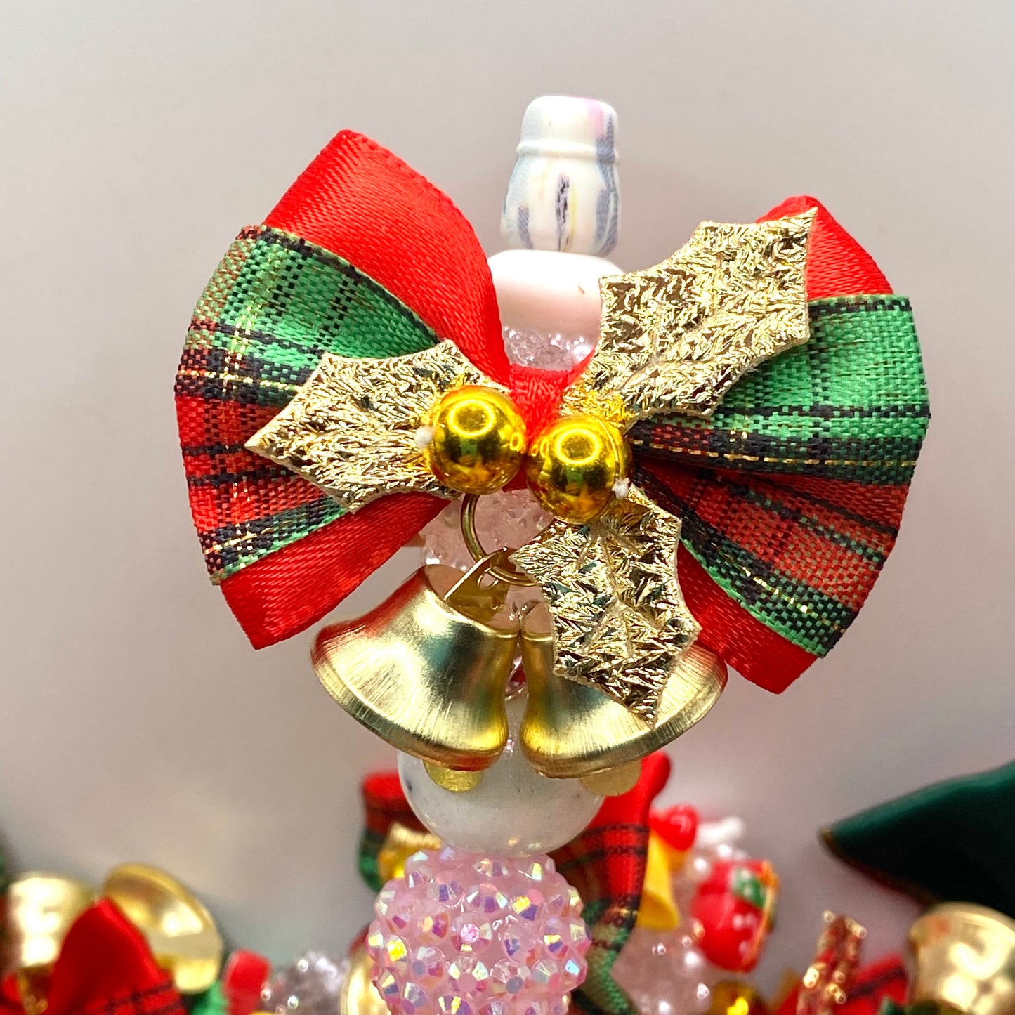 Festive, Tied, and Fabulous Fancy Bow Beads