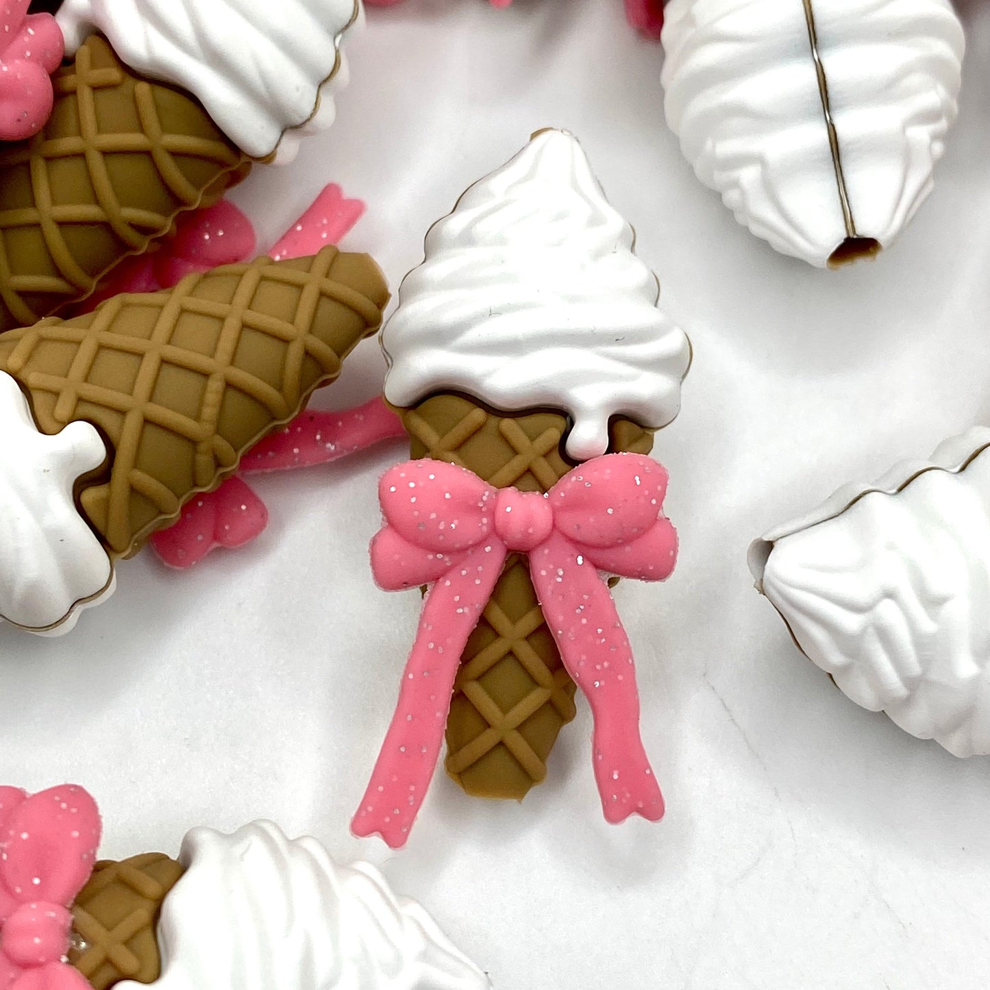 Pretty Scoops Only 3D Silicone Focal Beads