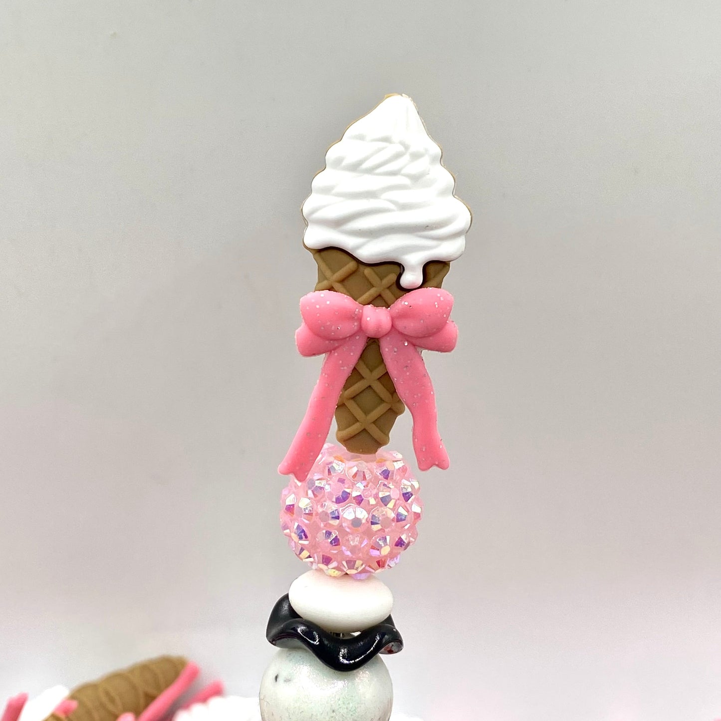 Pretty Scoops Only 3D Silicone Focal Beads