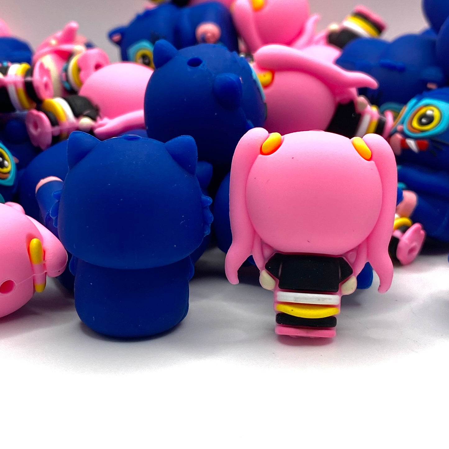 Sweet Voice, Sharp Claws 3D Silicone Focal Beads