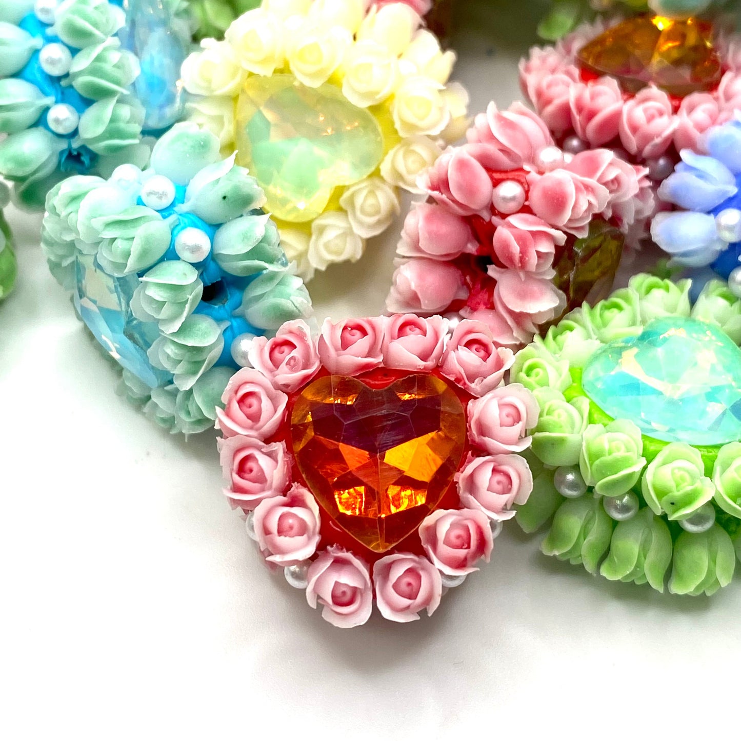 Heart of Roses Fancy Beads - 5pcs