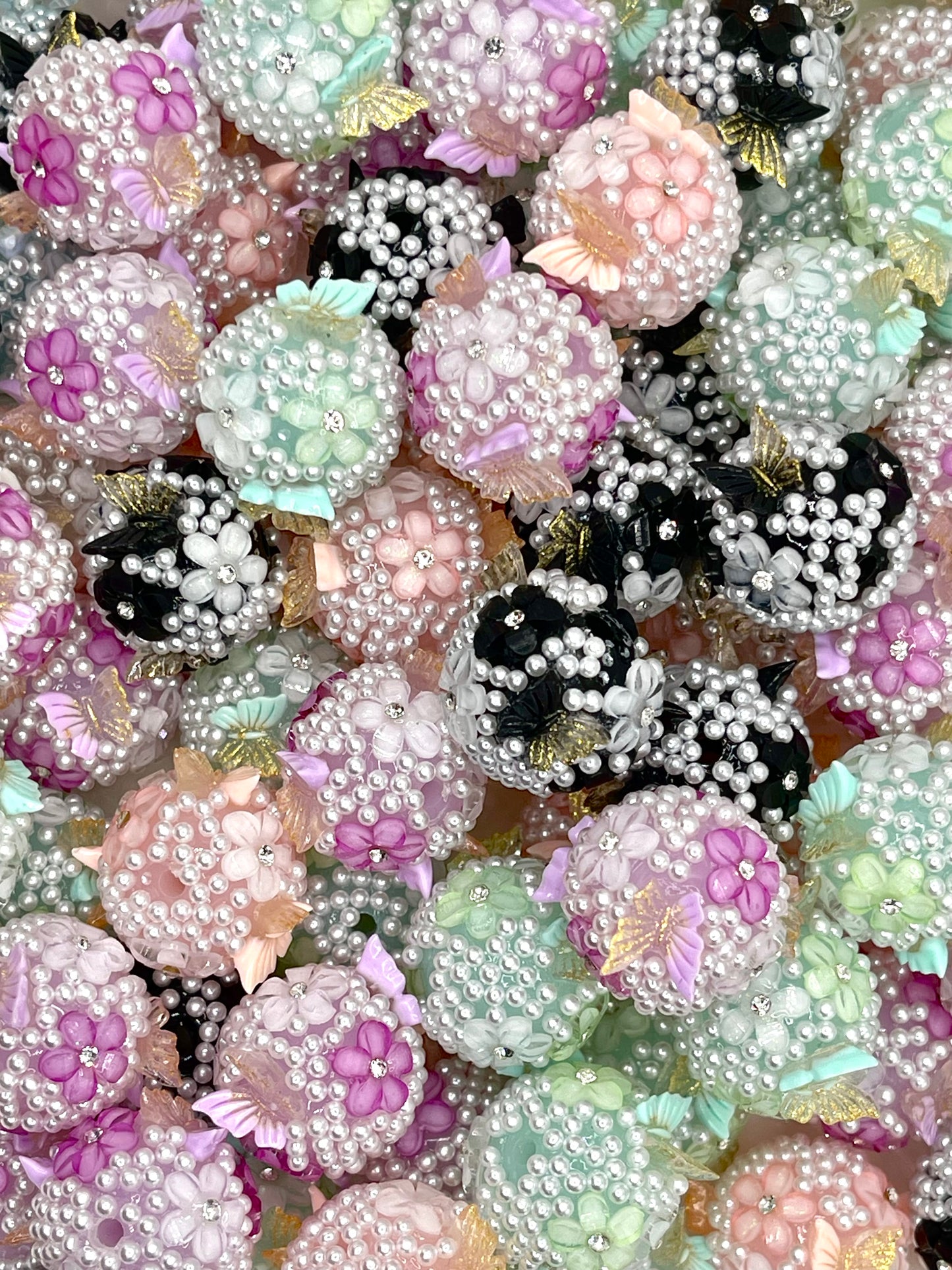 Butterflies Are Flying Flowers Fancy Acrylic Beads