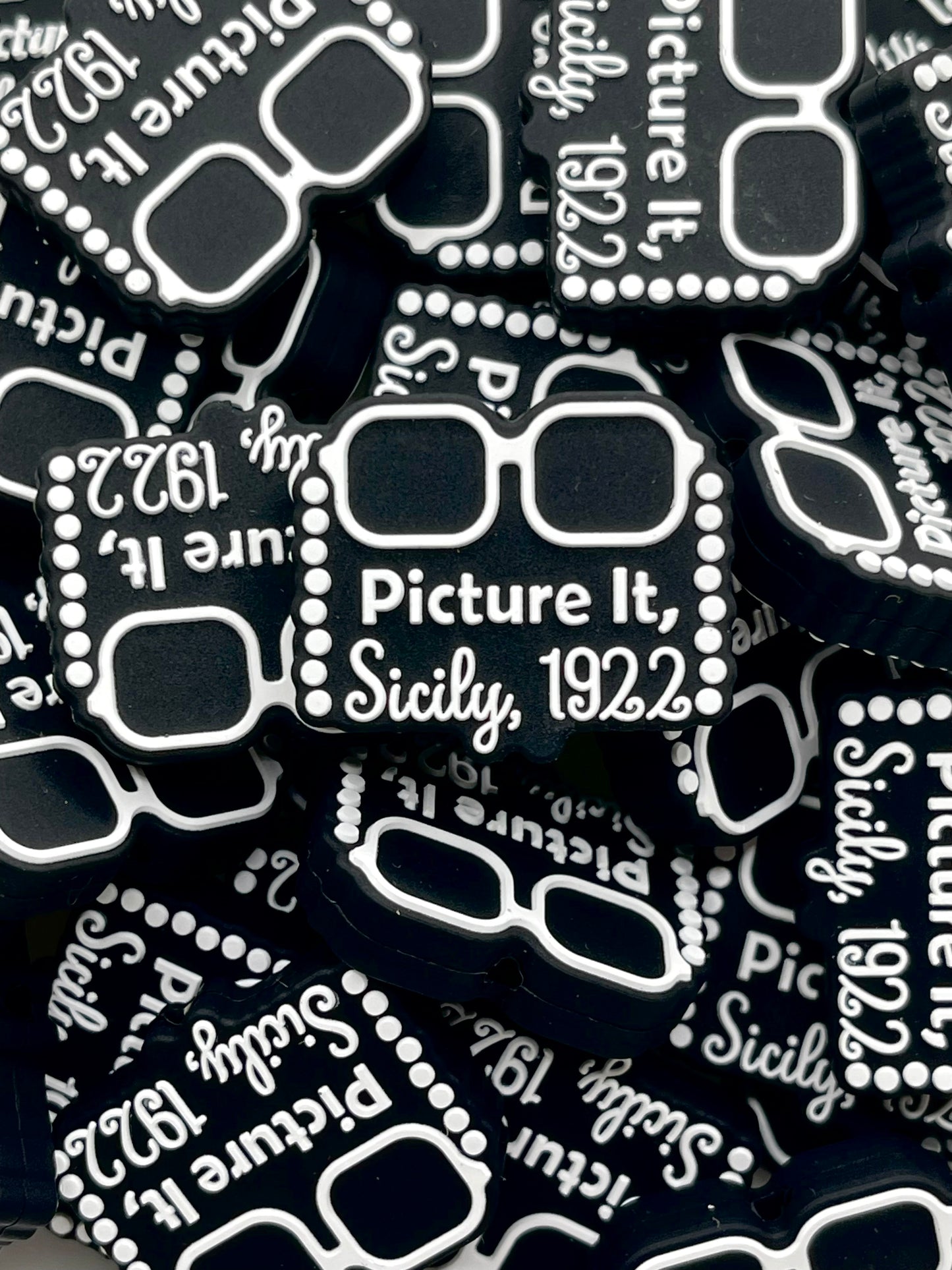 Picture It, Sicily, 1922 Silicone Focal Beads