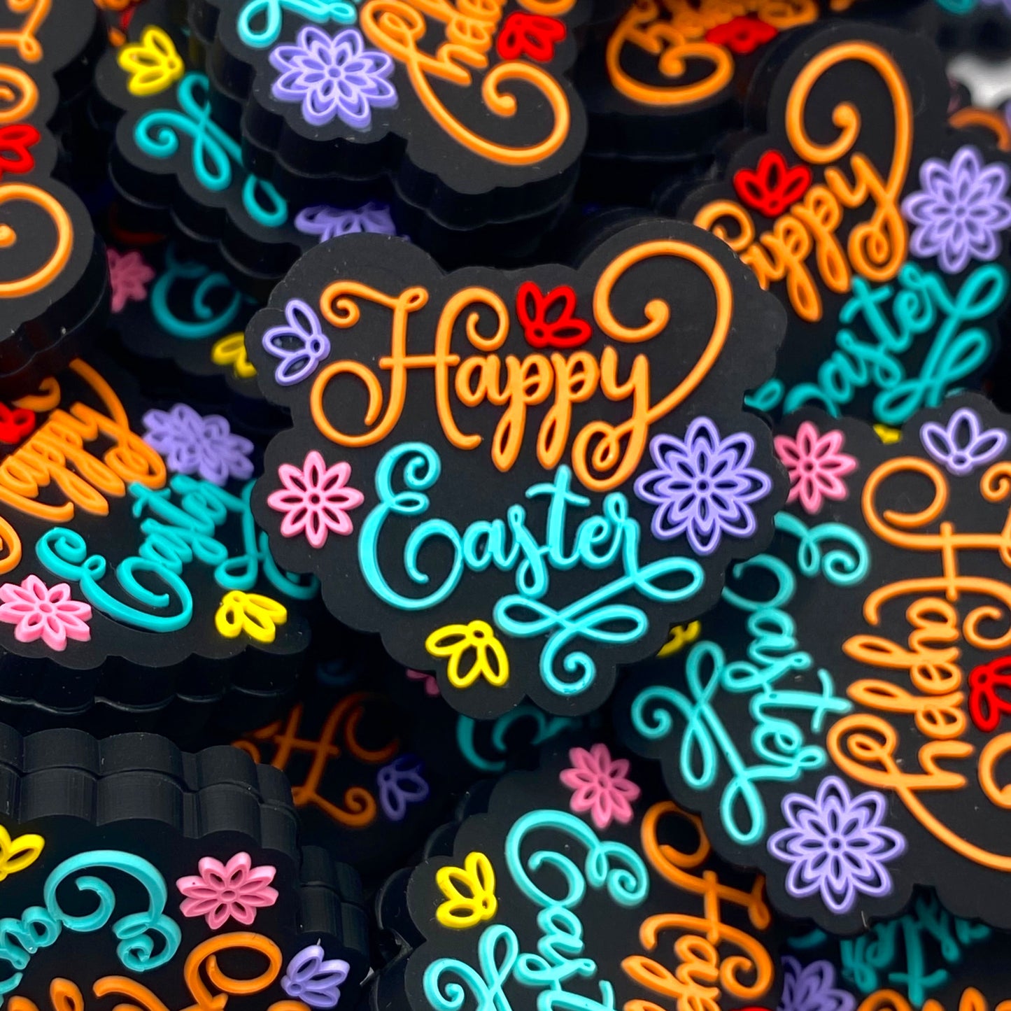 Happy Easter 3.0 Silicone Focal Beads