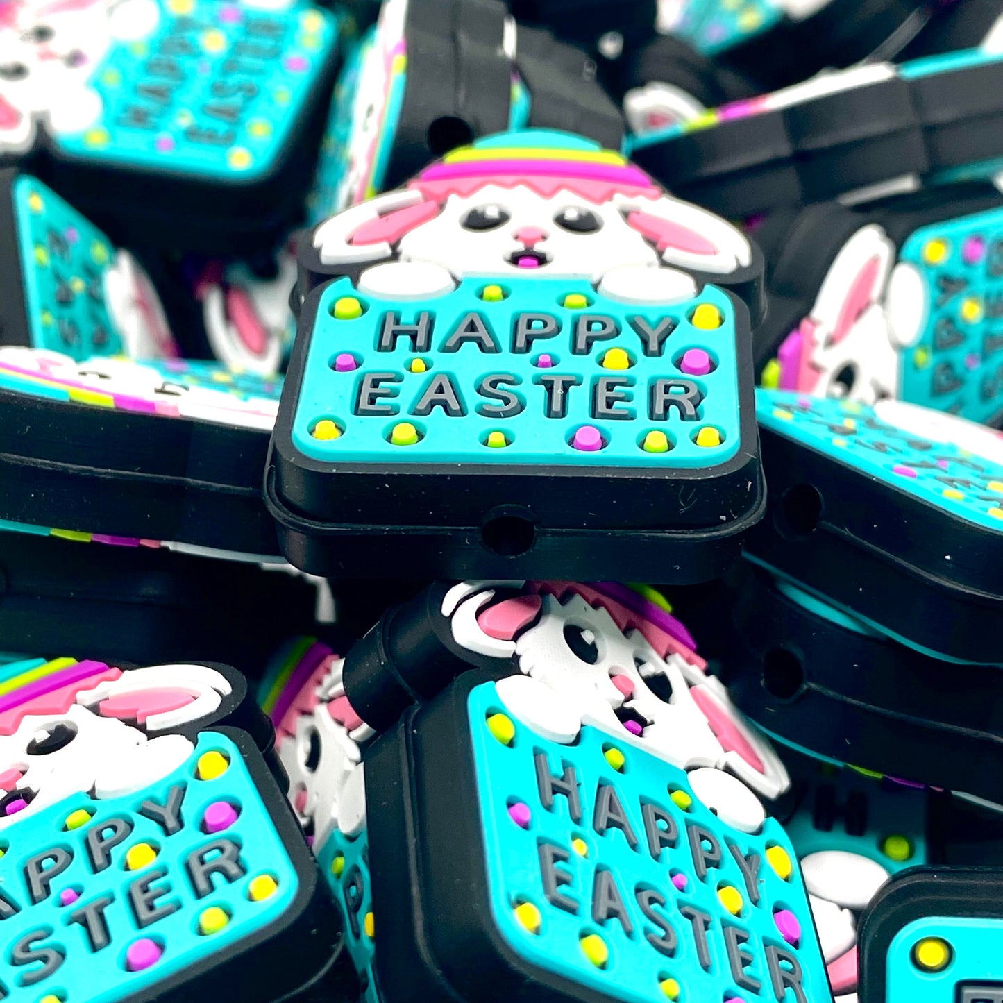 Happy Easter 4.0 Silicone Focal Beads