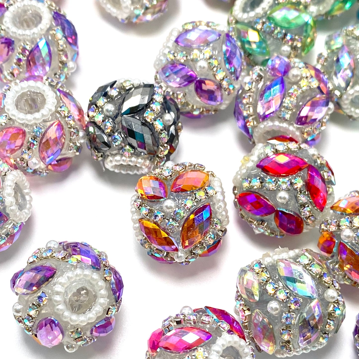 A Touch of Elegance - 5pc Fancy Beads