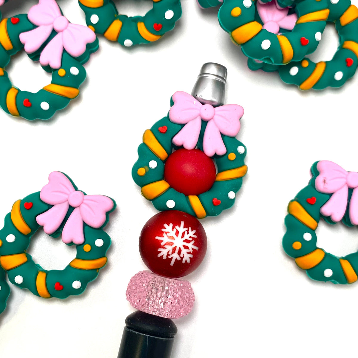 A Wreath Full of Wishes 3D Silicone Focal Beads