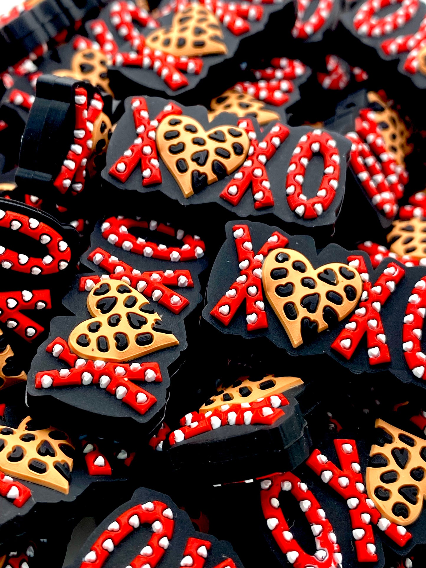 XOXO Silicone Focal Beads