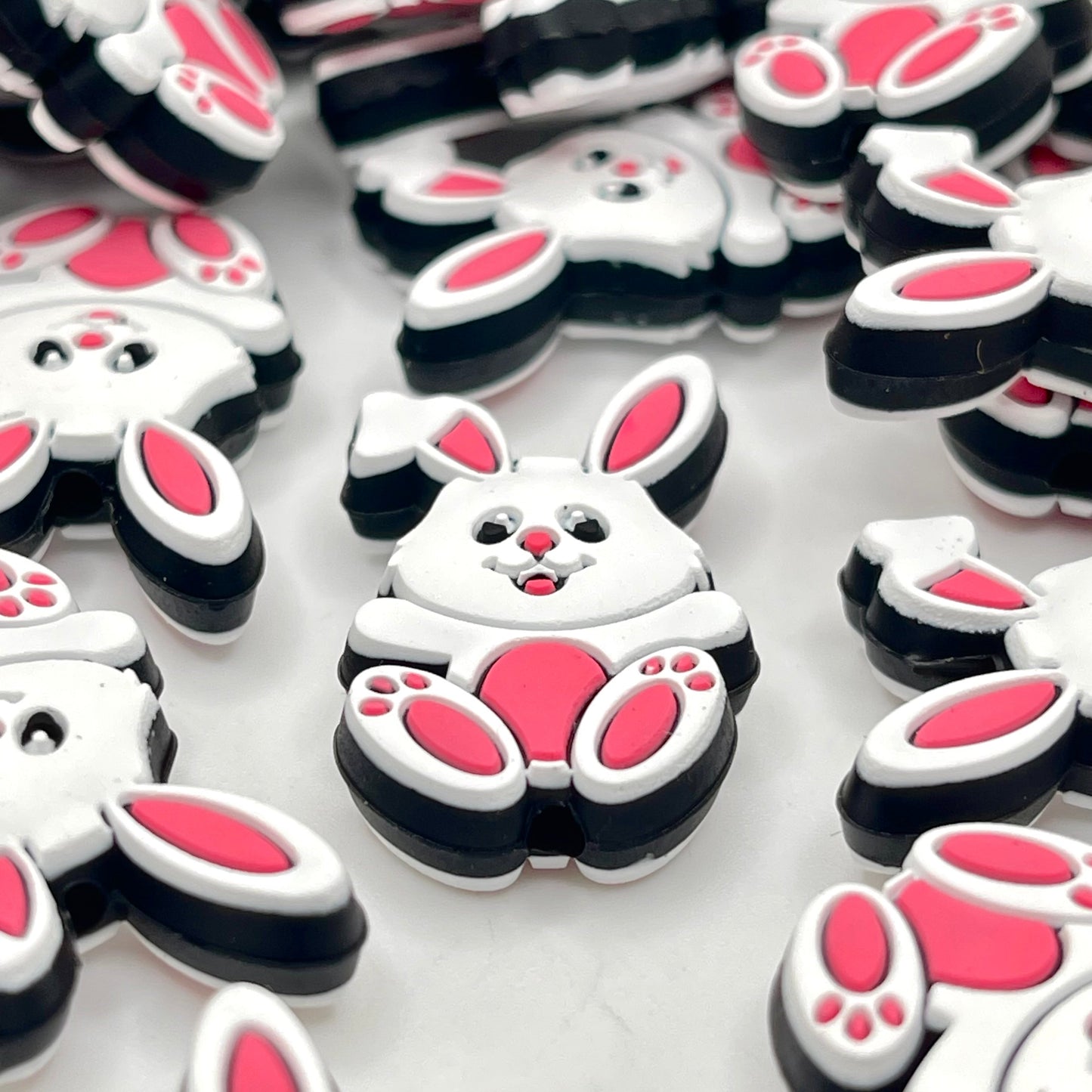 Hops The Bunny 2.0 Silicone Focal Beads