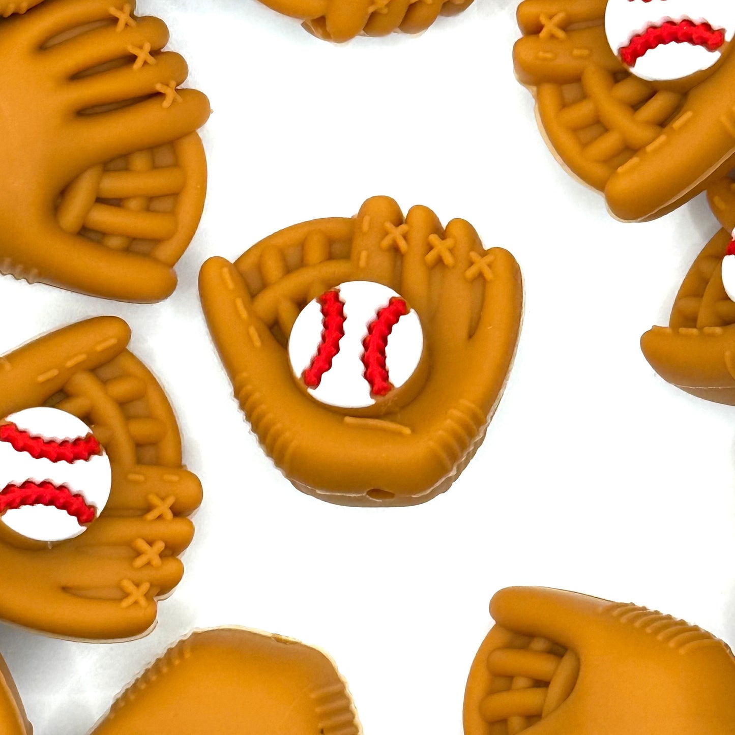 Glove Love Forever 3D Silicone Focal Beads