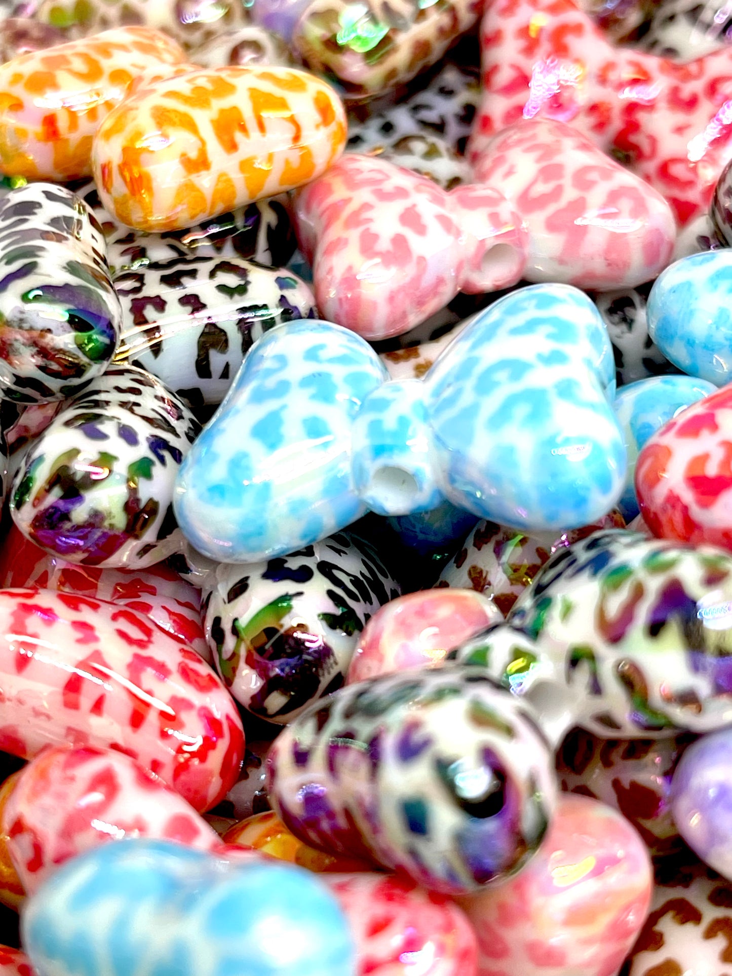 Mini's Bow Acrylic Beads