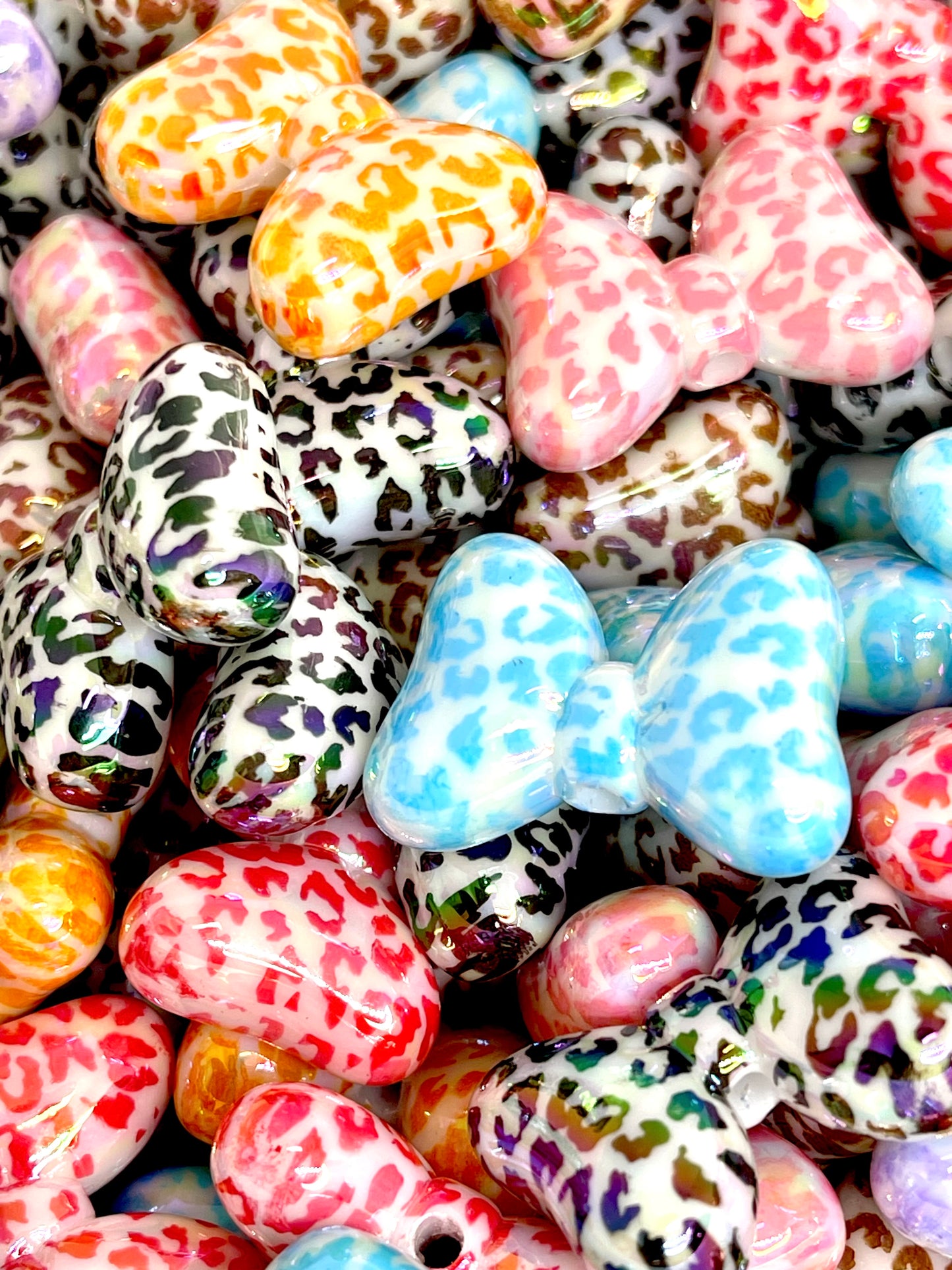 Mini's Bow Acrylic Beads