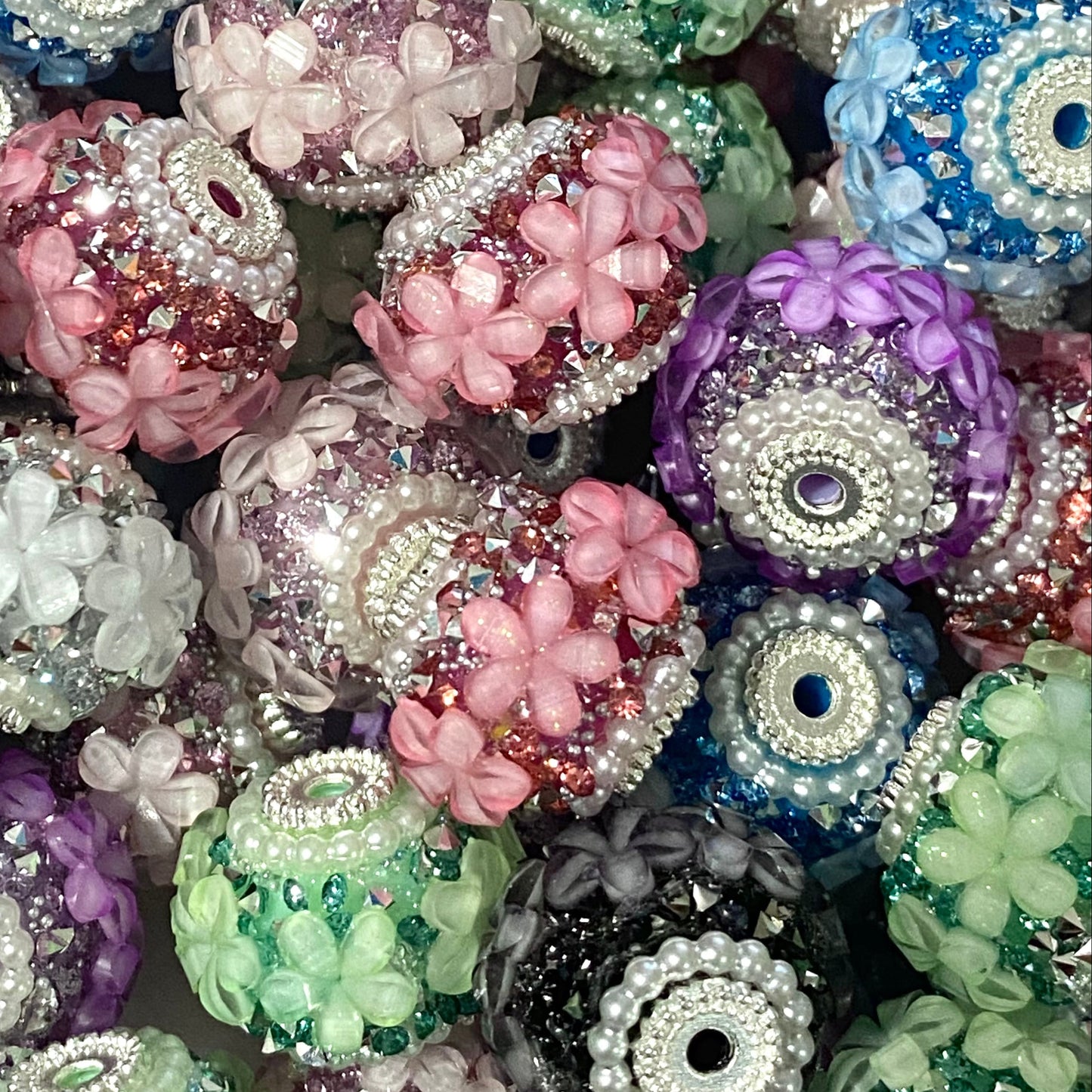 The Earth Laughs In Flowers 2.0 Rhinestone Fancy Beads